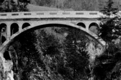 bg0413-03