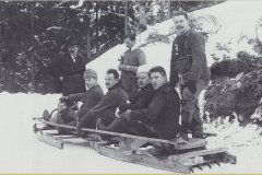 bg1223-06