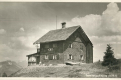 bg0619-06