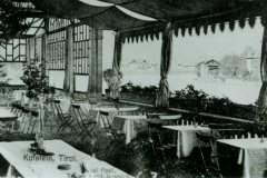 bg0212-03
