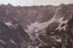bg1017-06