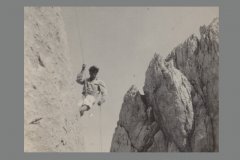 bg0618-13