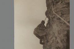 bg0718-04