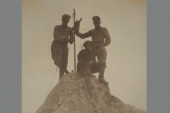bg0718-06