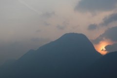 bg0412-04
